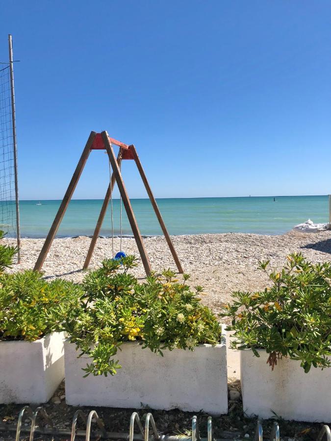 Vita Marina Apartment Porto SantʼElpidio Екстериор снимка