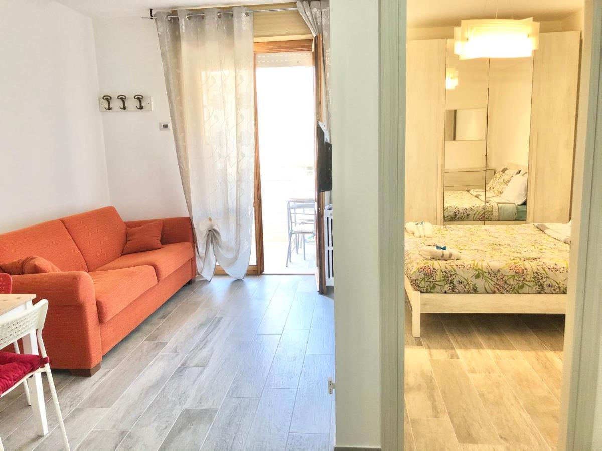 Vita Marina Apartment Porto SantʼElpidio Екстериор снимка