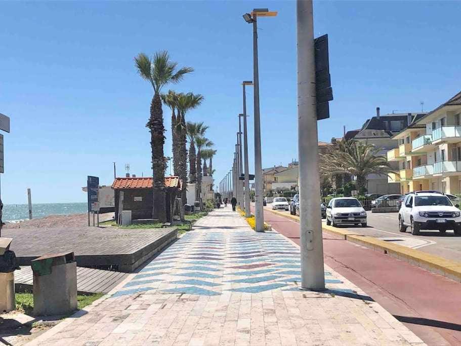 Vita Marina Apartment Porto SantʼElpidio Екстериор снимка